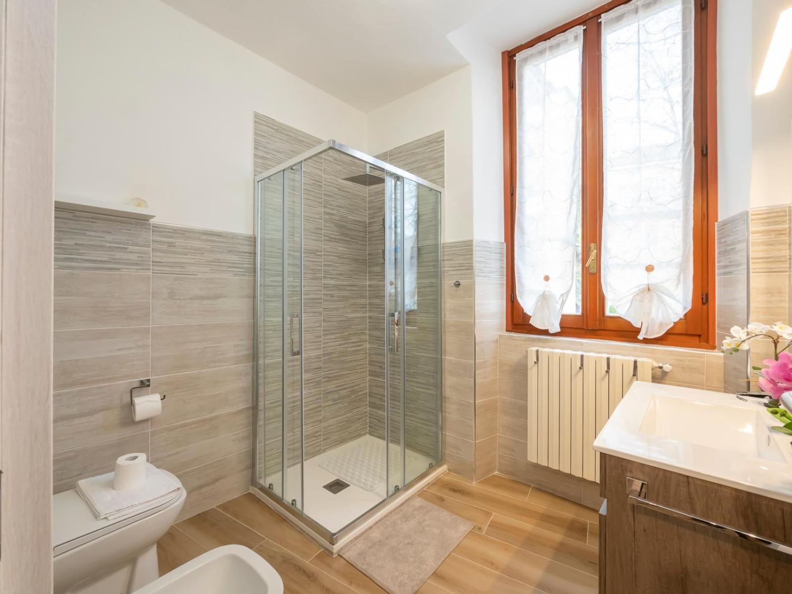 B&B La Ringhiera - Meda 43 Milano Eksteriør billede